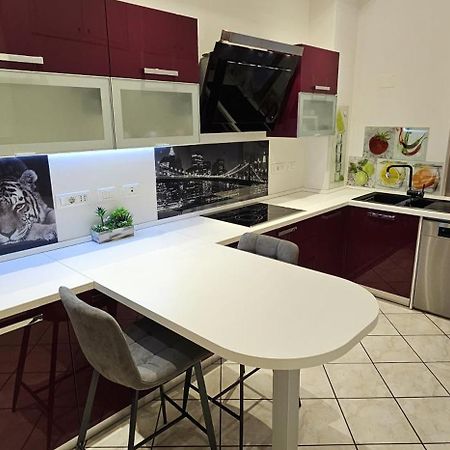 Luxury Station Apartment Bolonia Exterior foto